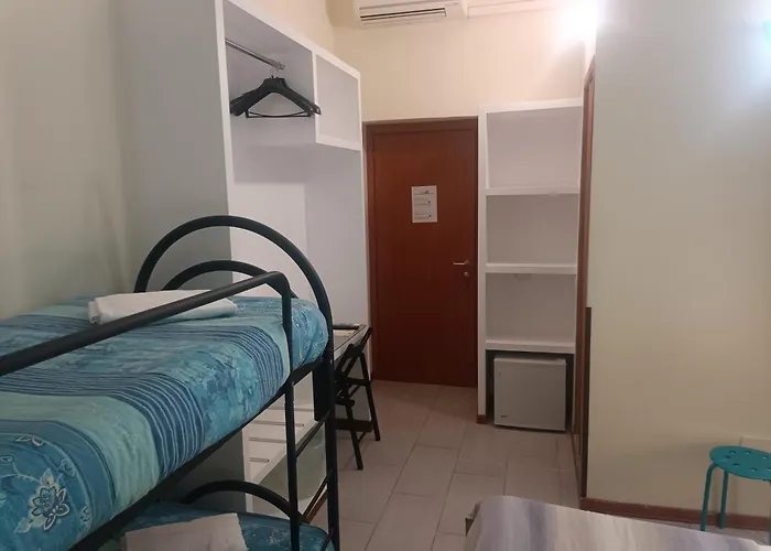 Enjoy Acomodação com café da manhã  3*